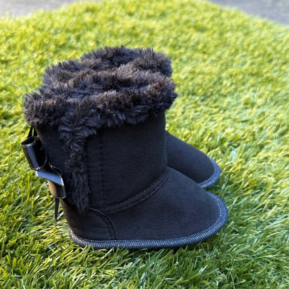 Baby Girls Black Faux Fur Winter Boots with Satin Bow | Size 2 | Toys “R” Us
